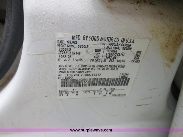 image for item D5827 2002 Ford F350 Super Duty Crew Cab pickup truck