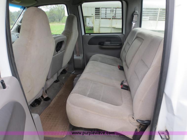 image for item D5828 2001 Ford F250 Super Duty Crew Cab pickup truck