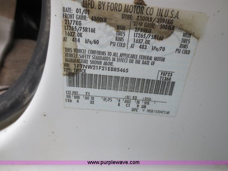 image for item D5828 2001 Ford F250 Super Duty Crew Cab pickup truck