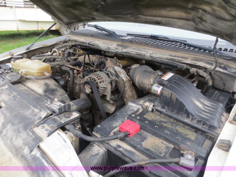 image for item D5828 2001 Ford F250 Super Duty Crew Cab pickup truck