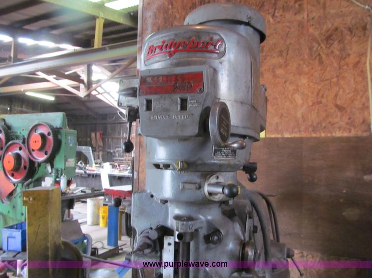 image for item D7324 Bridgeport milling machine