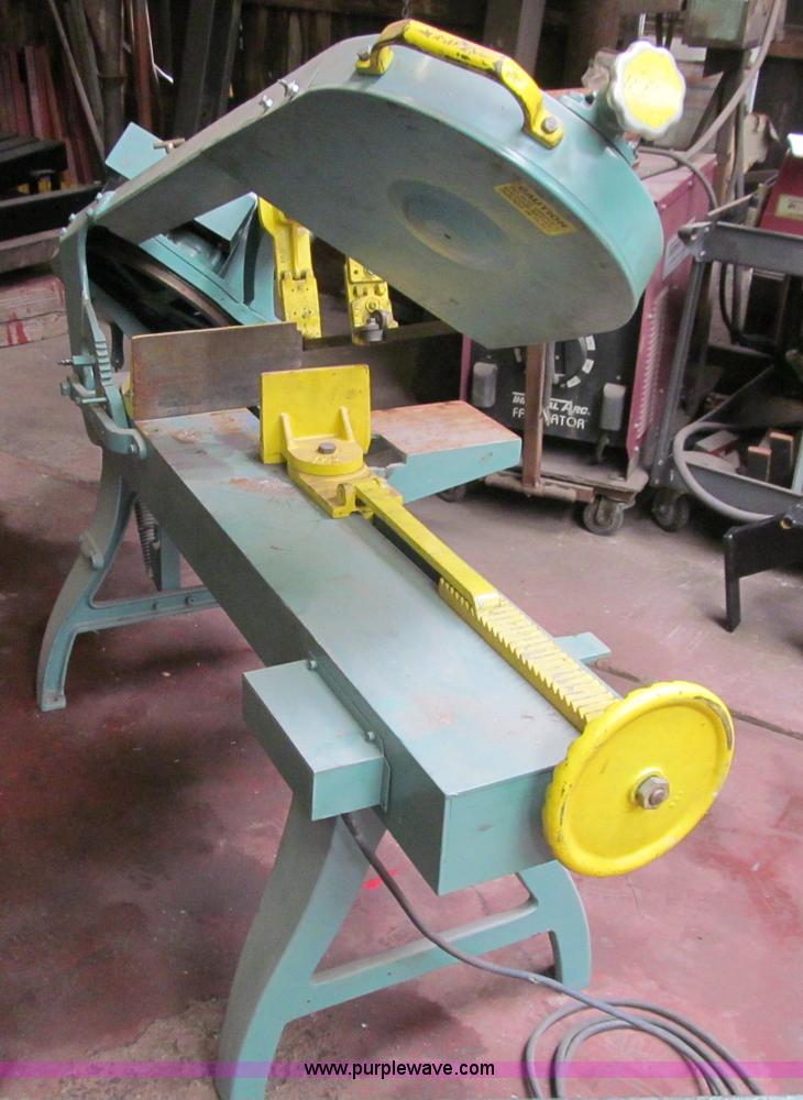 image for item D7325 Wells 8M metal band saw