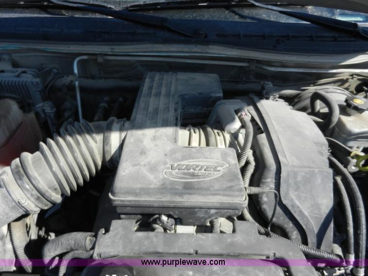 image for item D8007 2005 GMC Canyon SLE pickup truck