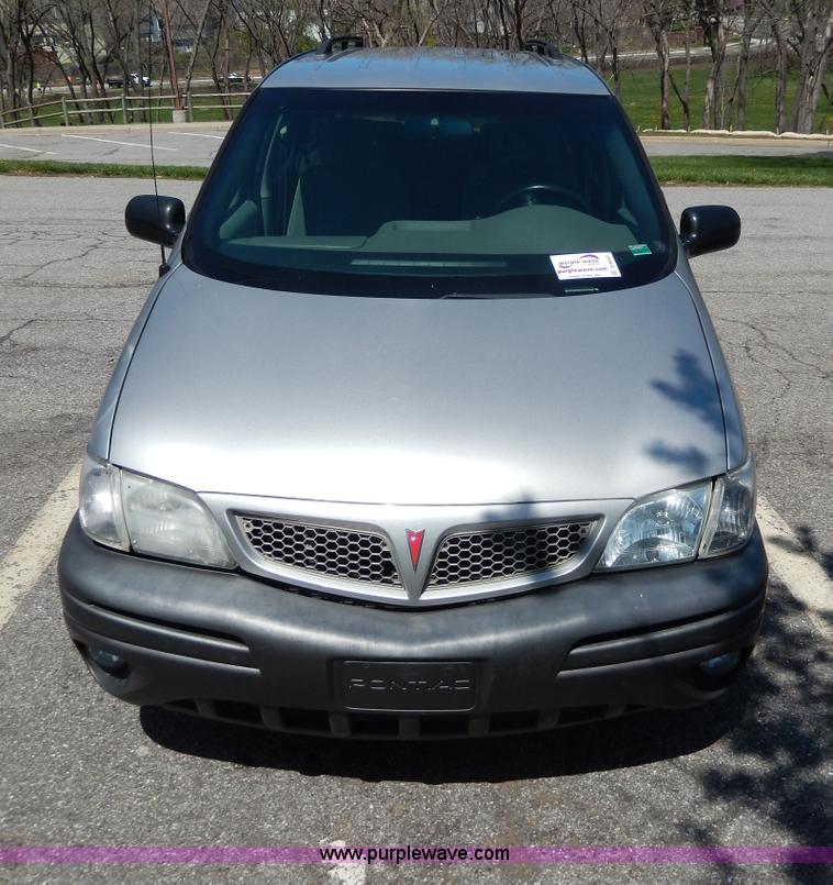 image for item D8057 2004 Pontiac Montana minivan
