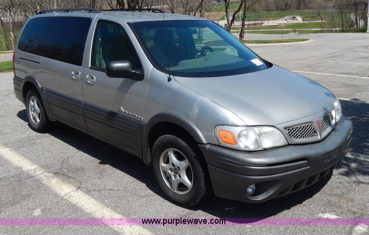 image for item D8057 2004 Pontiac Montana minivan