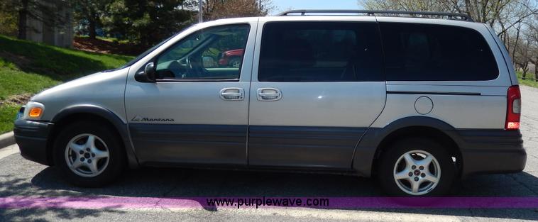 image for item D8057 2004 Pontiac Montana minivan