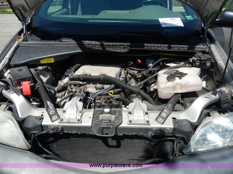 image for item D8057 2004 Pontiac Montana minivan