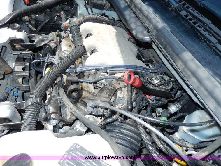 image for item D8057 2004 Pontiac Montana minivan