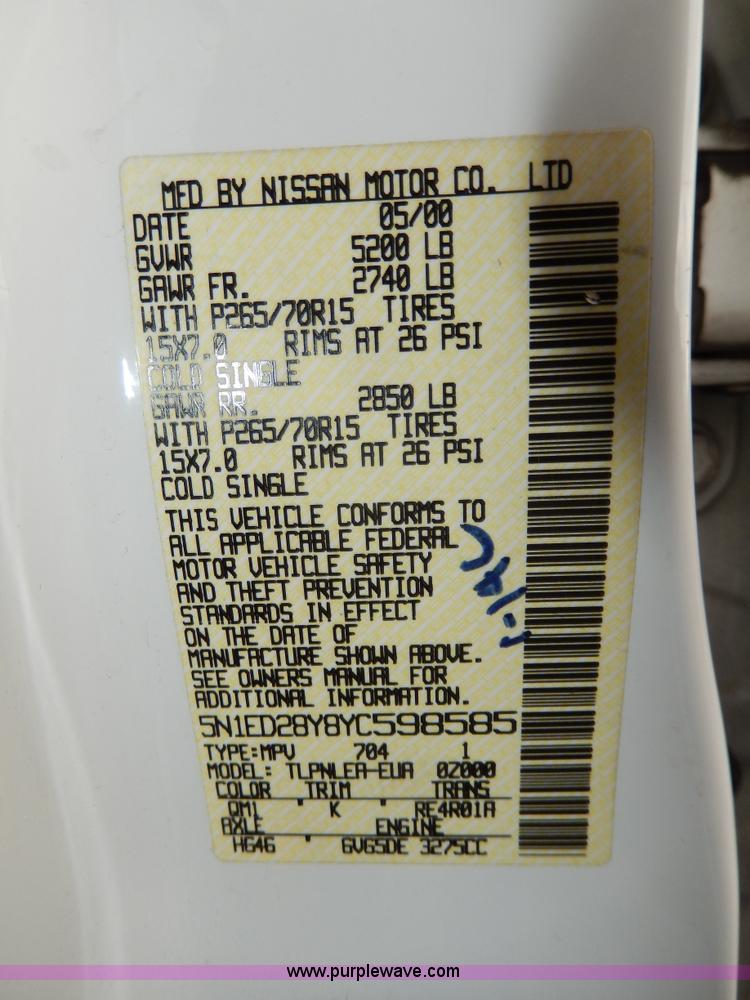 image for item D8064 2000 Nissan Xterra SUV