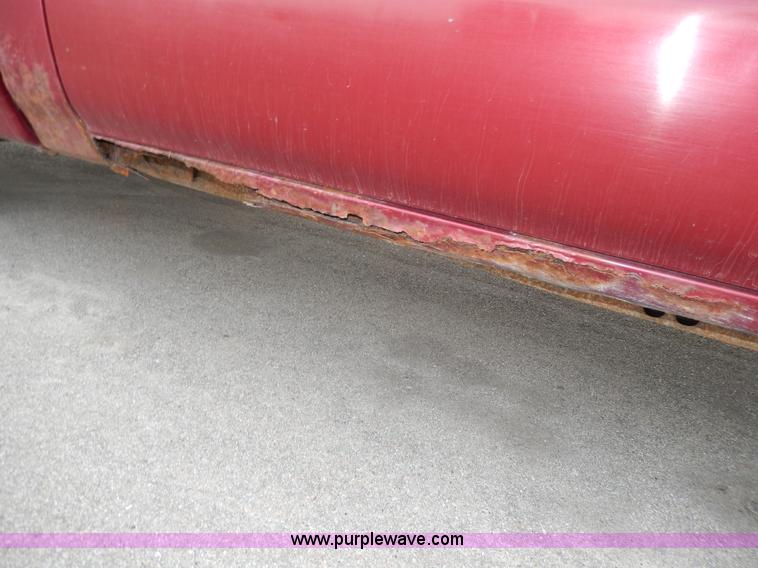 image for item D8072 1995 Chevrolet S10 pickup truck