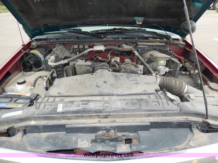 image for item D8072 1995 Chevrolet S10 pickup truck