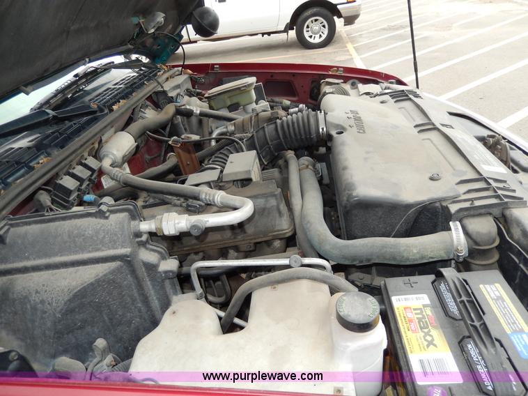 image for item D8072 1995 Chevrolet S10 pickup truck