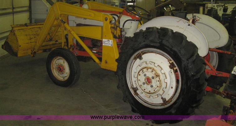 image for item E3396 1958 Ford 851 Power Master tractor