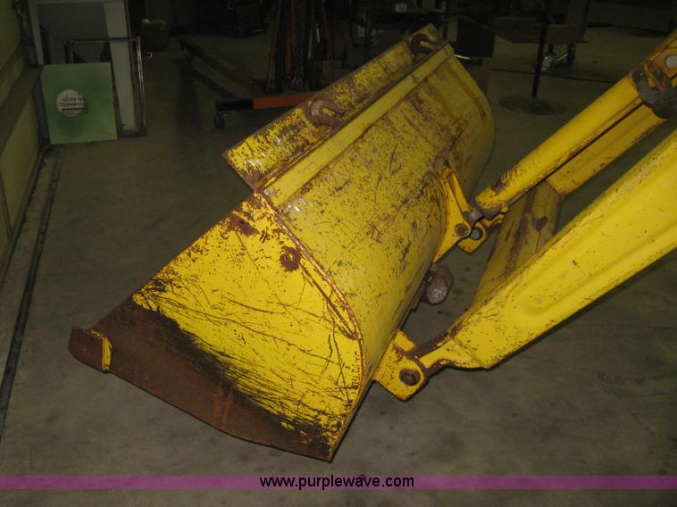 image for item E3396 1958 Ford 851 Power Master tractor