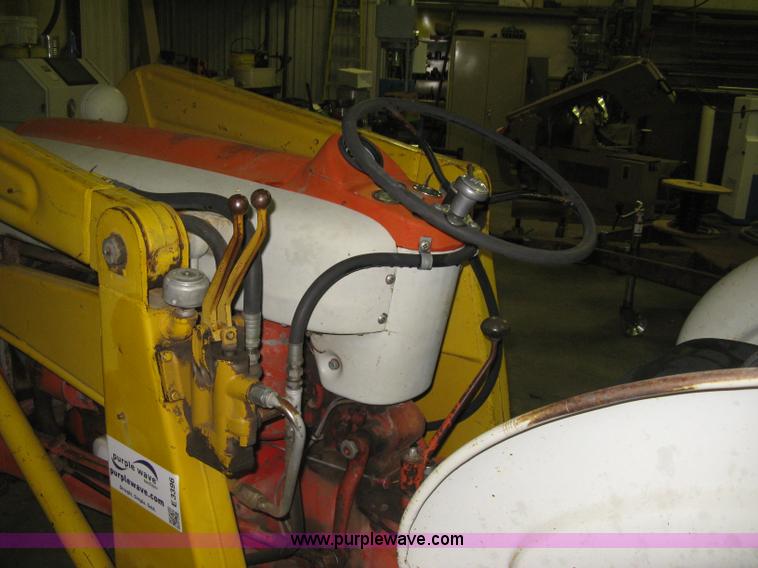 image for item E3396 1958 Ford 851 Power Master tractor