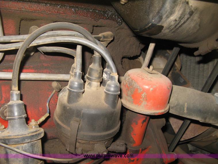 image for item E3396 1958 Ford 851 Power Master tractor