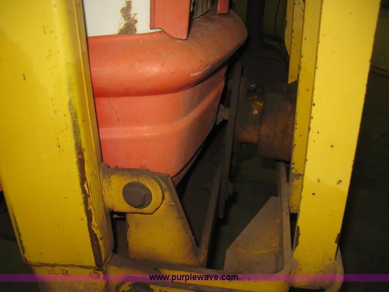 image for item E3396 1958 Ford 851 Power Master tractor