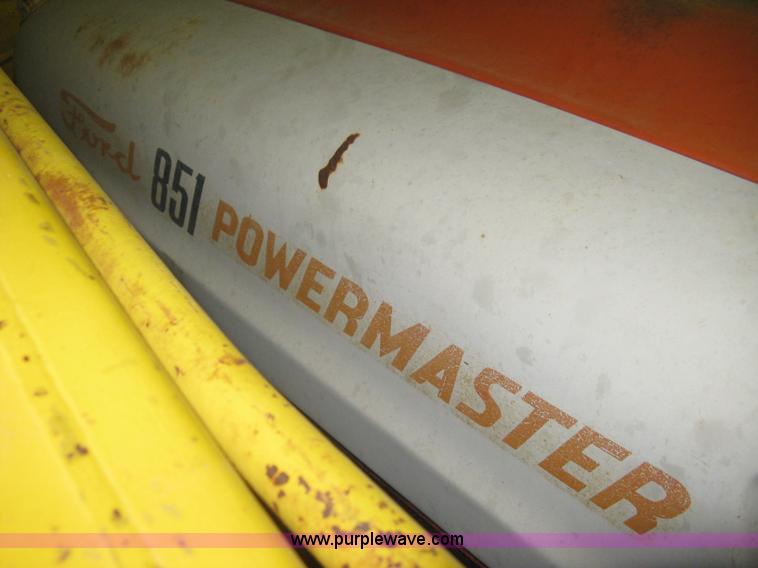 image for item E3396 1958 Ford 851 Power Master tractor
