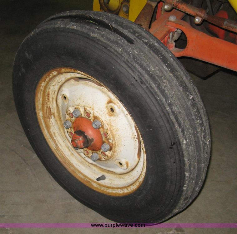 image for item E3396 1958 Ford 851 Power Master tractor