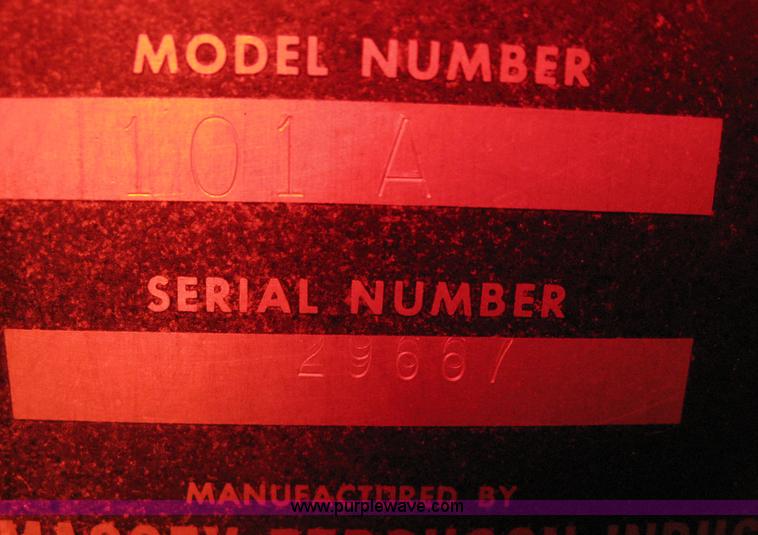 image for item E3396 1958 Ford 851 Power Master tractor