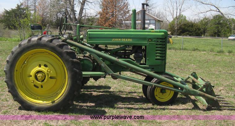 image for item E3440 1949 John Deere A tractor