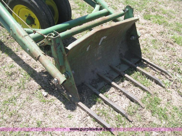 image for item E3440 1949 John Deere A tractor