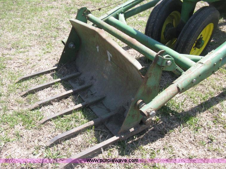 image for item E3440 1949 John Deere A tractor