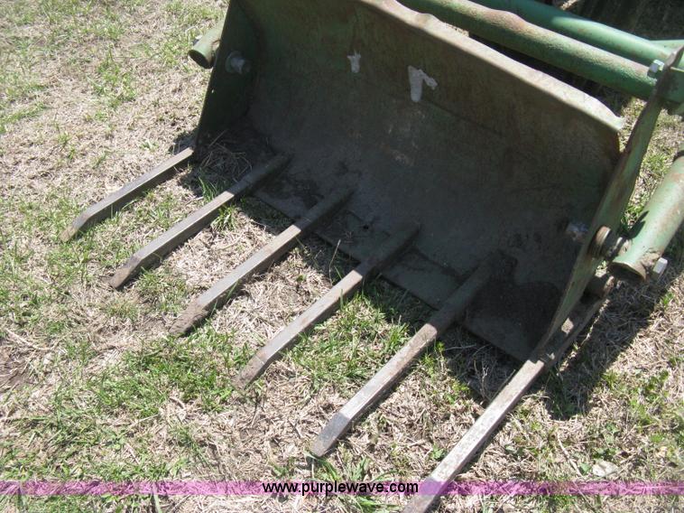 image for item E3440 1949 John Deere A tractor