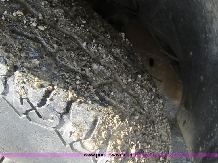 image for item F4415 1999 Chevrolet Silverado 1500 pickup truck