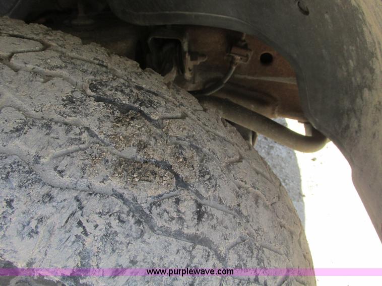 image for item F4415 1999 Chevrolet Silverado 1500 pickup truck