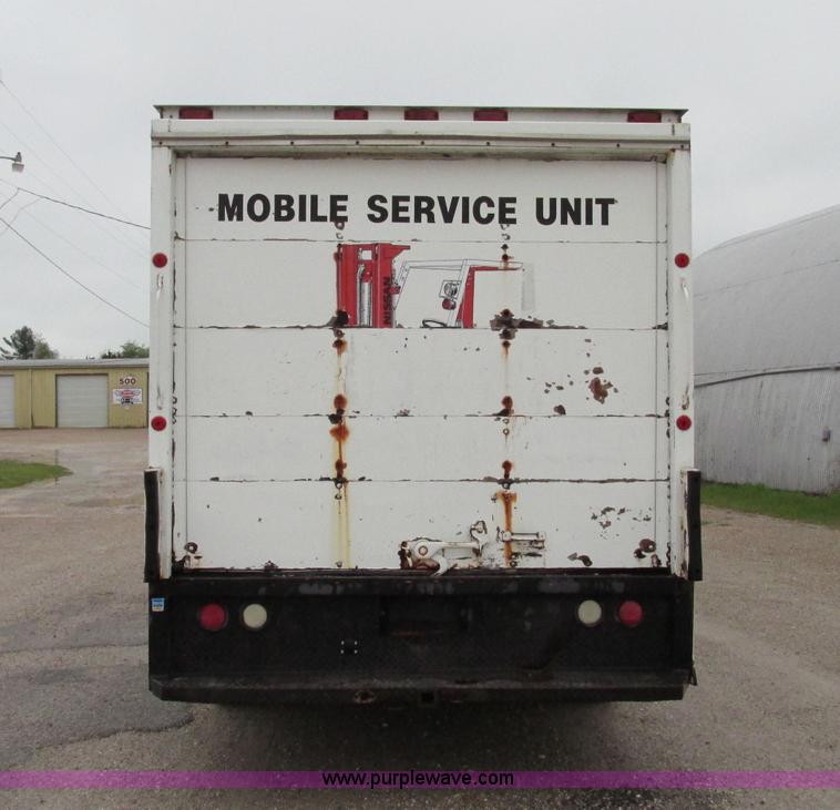 image for item F4824 1990 Ford Econoline E350 box truck