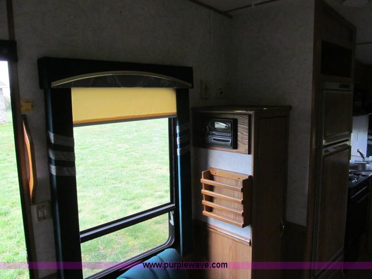 image for item F5014 1995 Kit Sportsmaster 278F camper