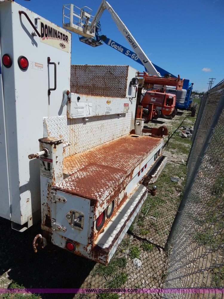 image for item G3102 2000 Chevrolet C6500 service truck