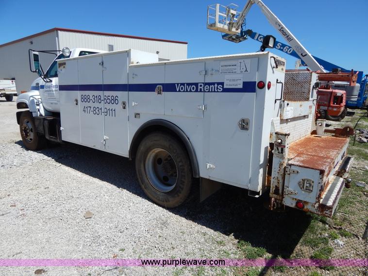 image for item G3102 2000 Chevrolet C6500 service truck