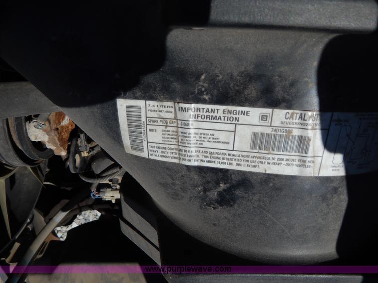 image for item G3102 2000 Chevrolet C6500 service truck