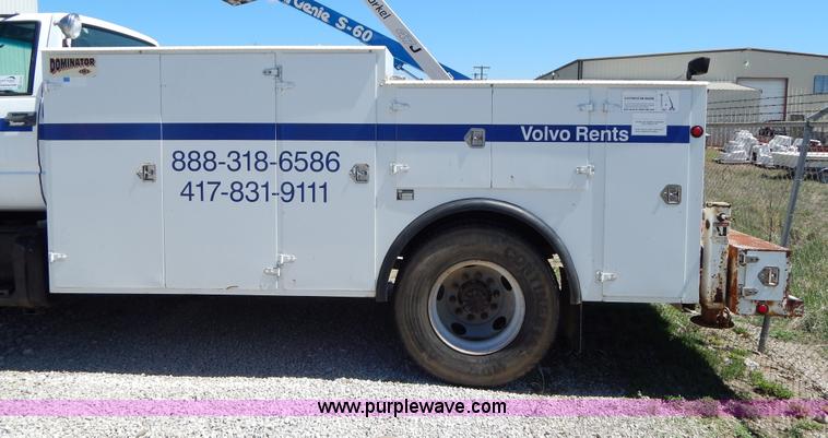 image for item G3102 2000 Chevrolet C6500 service truck