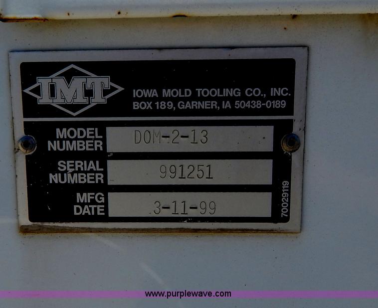 image for item G3102 2000 Chevrolet C6500 service truck