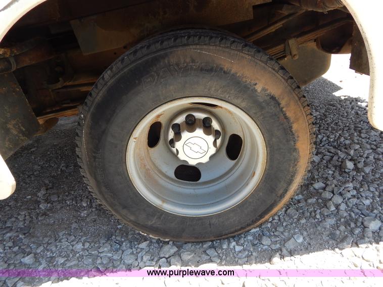 image for item G3103 2003 Chevrolet Silverado 3500 service truck