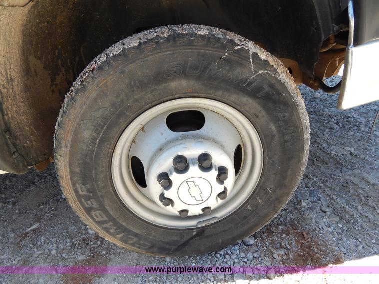 image for item G3103 2003 Chevrolet Silverado 3500 service truck