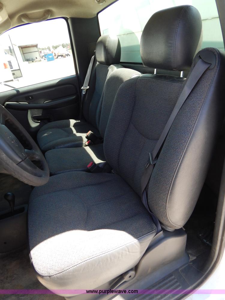 image for item G3103 2003 Chevrolet Silverado 3500 service truck