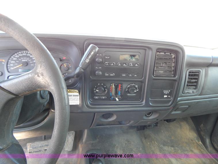 image for item G3103 2003 Chevrolet Silverado 3500 service truck