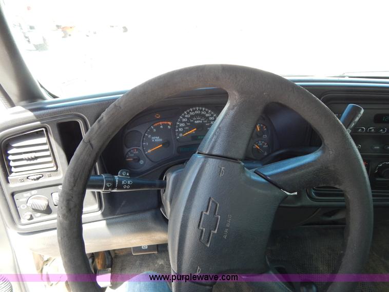 image for item G3103 2003 Chevrolet Silverado 3500 service truck