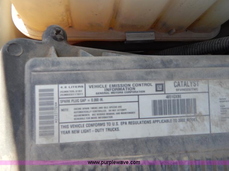 image for item G3104 2002 Chevrolet Silverado 1500 Extended Cab pickup truck