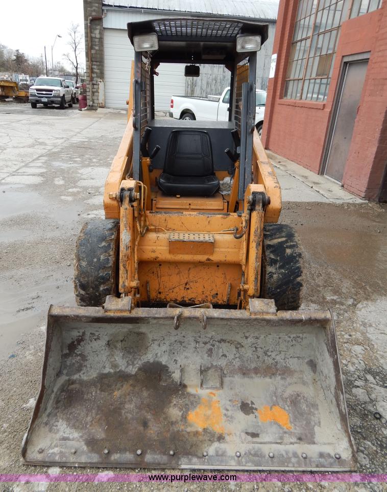 image for item G3123 1987 Case 1835C skid steer