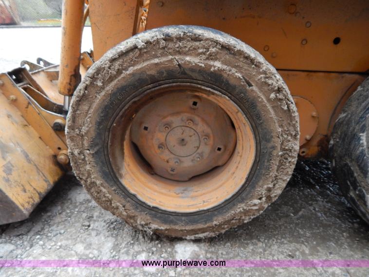 image for item G3123 1987 Case 1835C skid steer