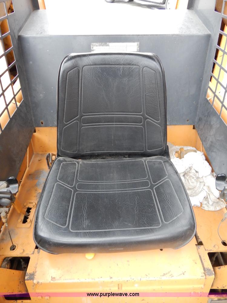 image for item G3123 1987 Case 1835C skid steer