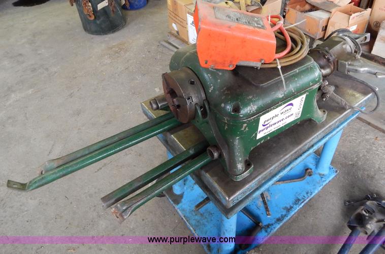 image for item G3129 Ridgid 400 pipe threader