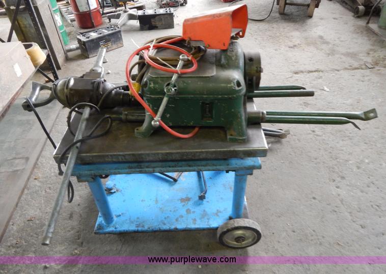 image for item G3129 Ridgid 400 pipe threader