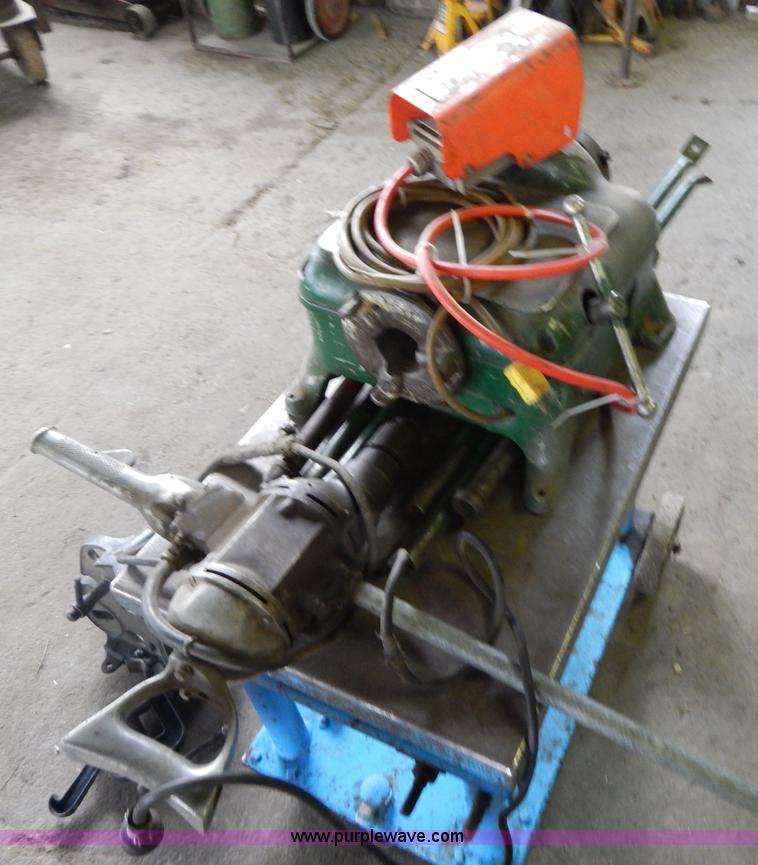 image for item G3129 Ridgid 400 pipe threader