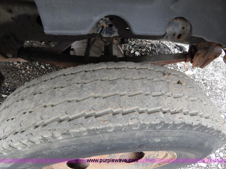 image for item G3133 1979 Ford F600 dump truck